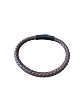 Load image into Gallery viewer, PULSERA CON BROCHE IMANTADO
